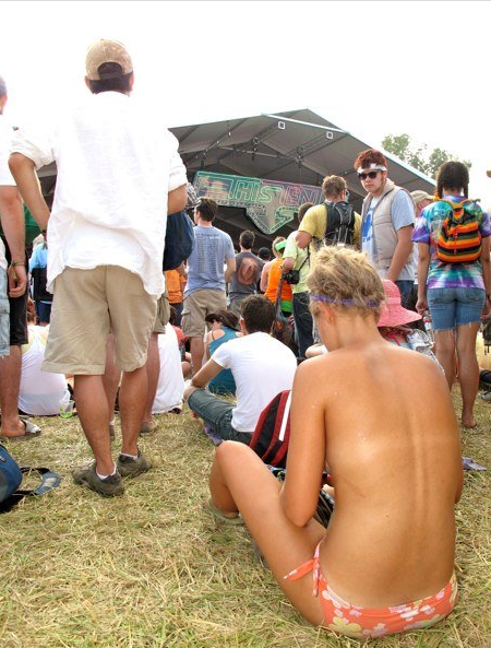 bonnaroo naked music festival