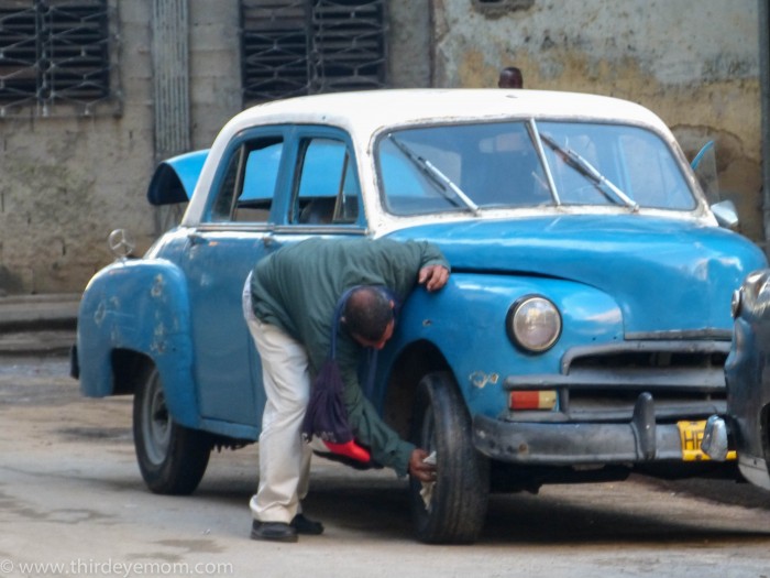 Vintage American cars in Cuba