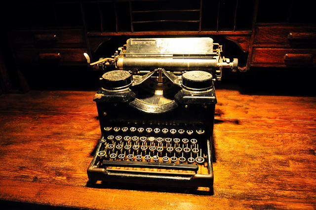 typewriter, writing, desk
