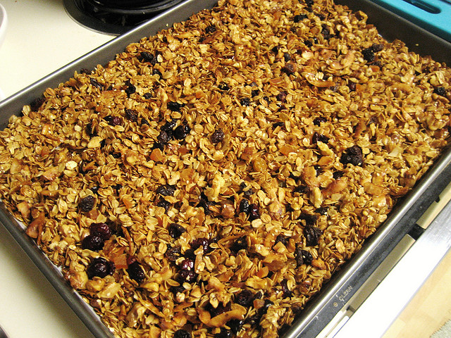 granola with fruit