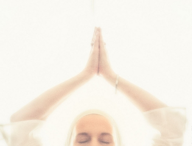 soft kundalini woman meditate practice