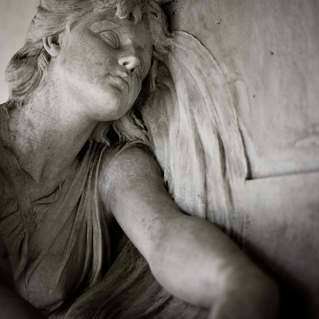 statue sad grief death angel