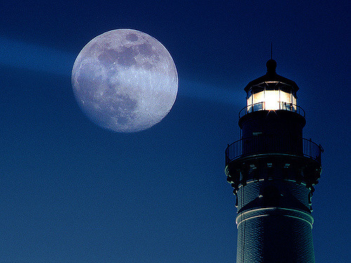 Moon Beam by James Jordan Flickr