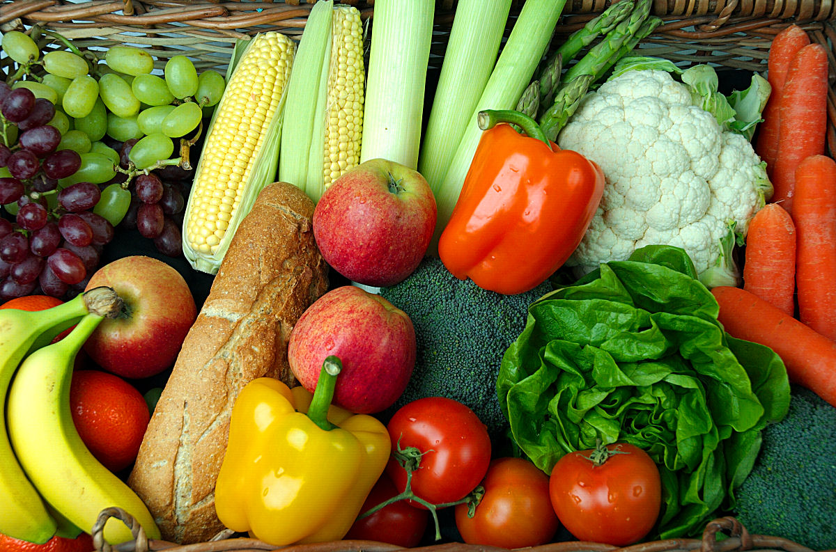 Овощи не очищены. Овощи и фрукты. Продукты овощи. Трансгенные овощи и фрукты. ГМО овощи.