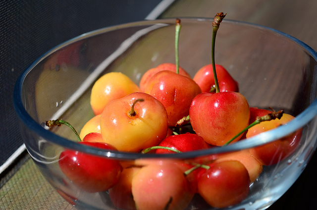 ranier cherries