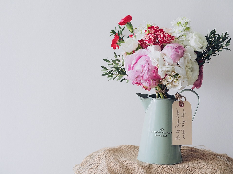 9 Tips for Long Lasting Floral Arrangements